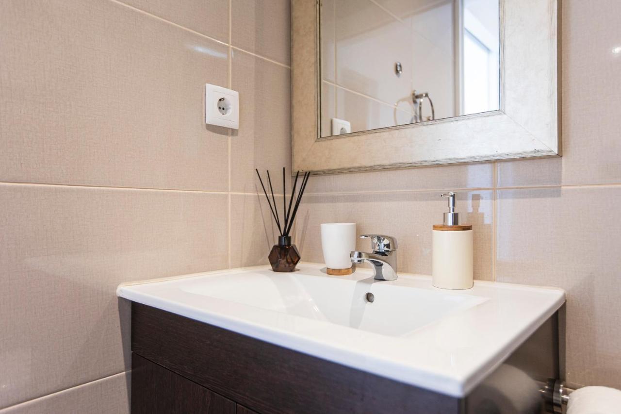 Lovelystay - Urban Cottage Порту Екстер'єр фото